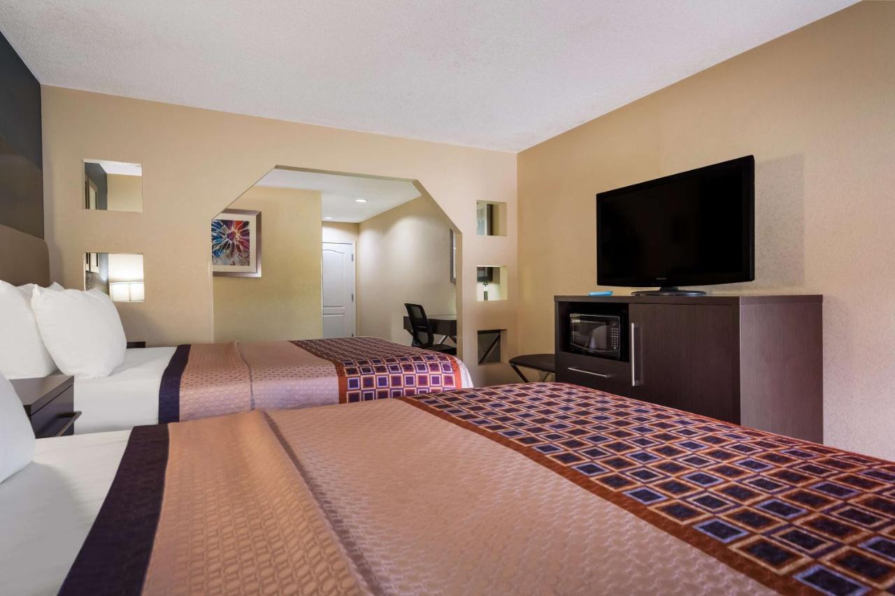 פרי Best Western Bradbury Inn & Suites מראה חיצוני תמונה