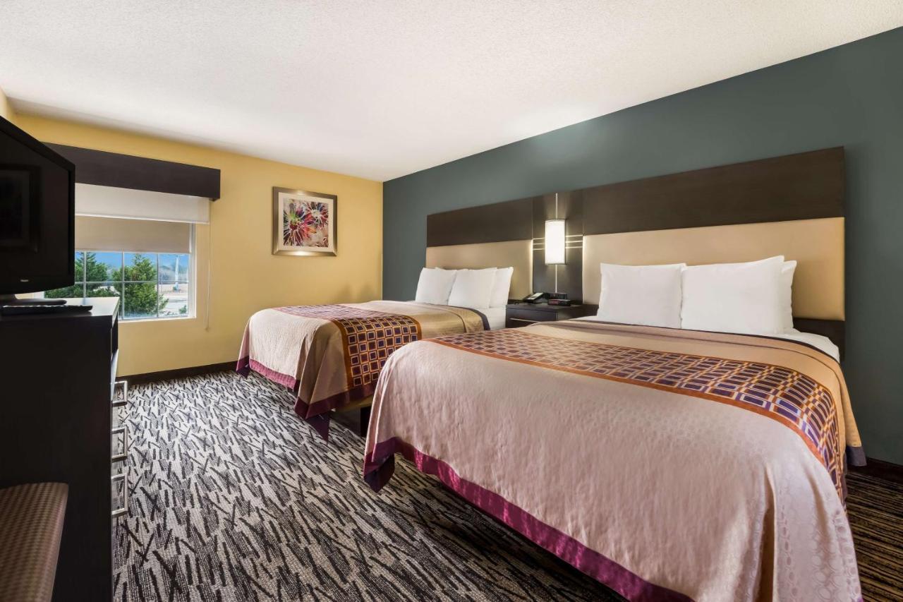 פרי Best Western Bradbury Inn & Suites מראה חיצוני תמונה