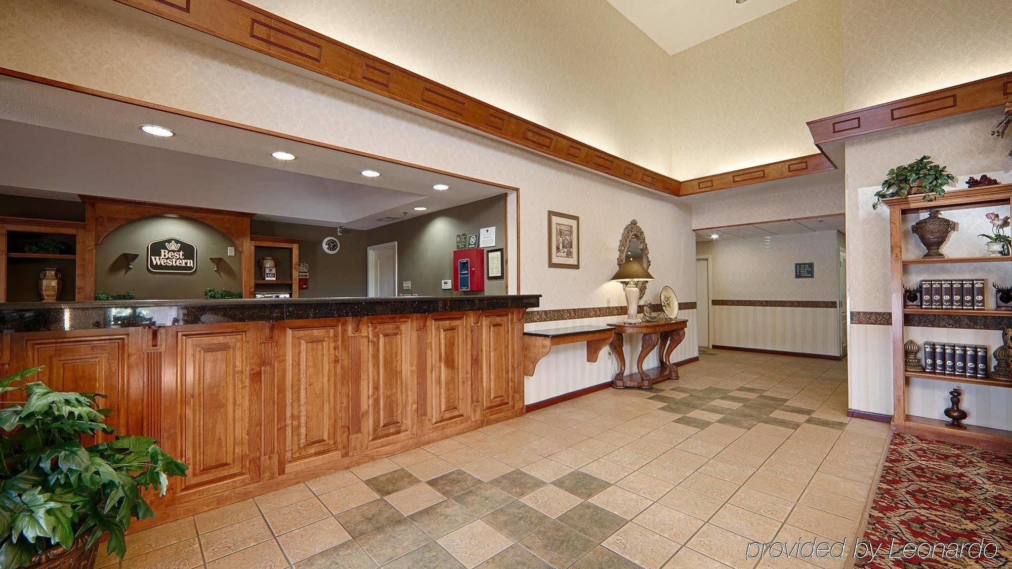 פרי Best Western Bradbury Inn & Suites מראה חיצוני תמונה