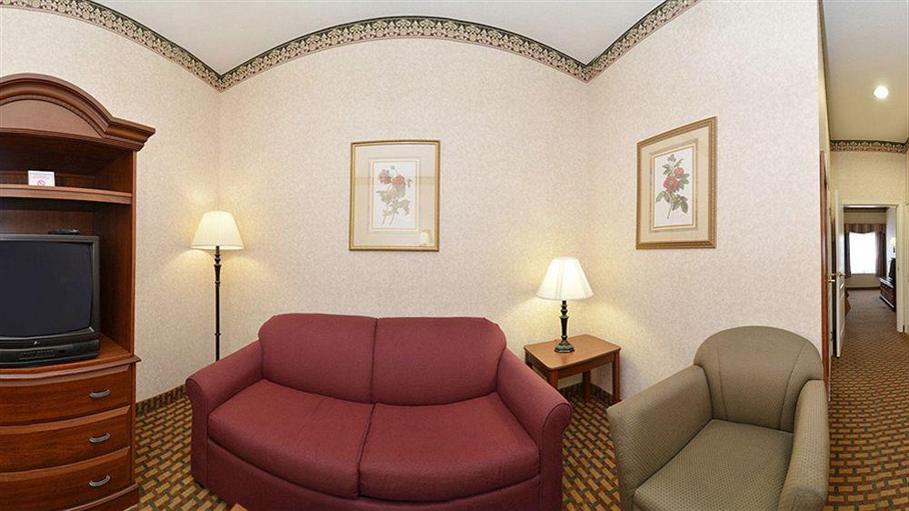 פרי Best Western Bradbury Inn & Suites מראה חיצוני תמונה
