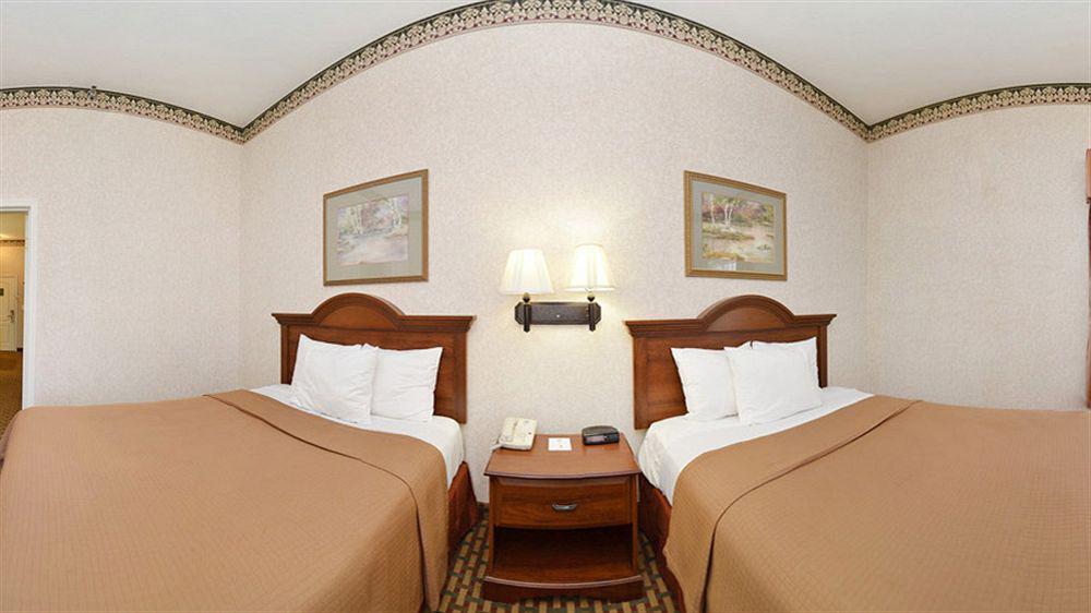 פרי Best Western Bradbury Inn & Suites מראה חיצוני תמונה